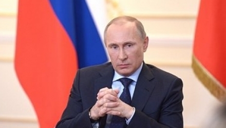 Preşedintele rus, Vladimir Putin, i-a ordonat ministrului Apărării să retragă trupele ruse mobilizate la frontiera cu Ucraina.