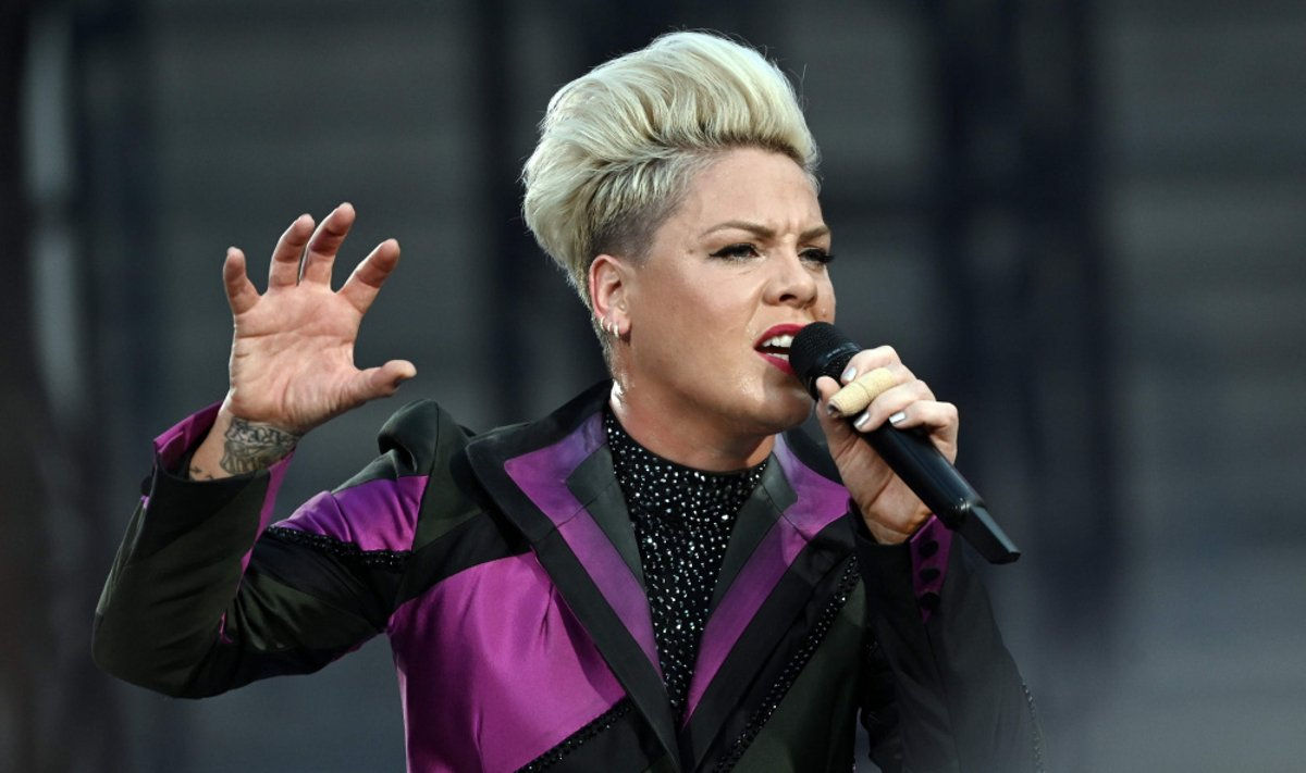 Певица Pink рассказала о пережитой в 16 лет передозировке наркотиков.