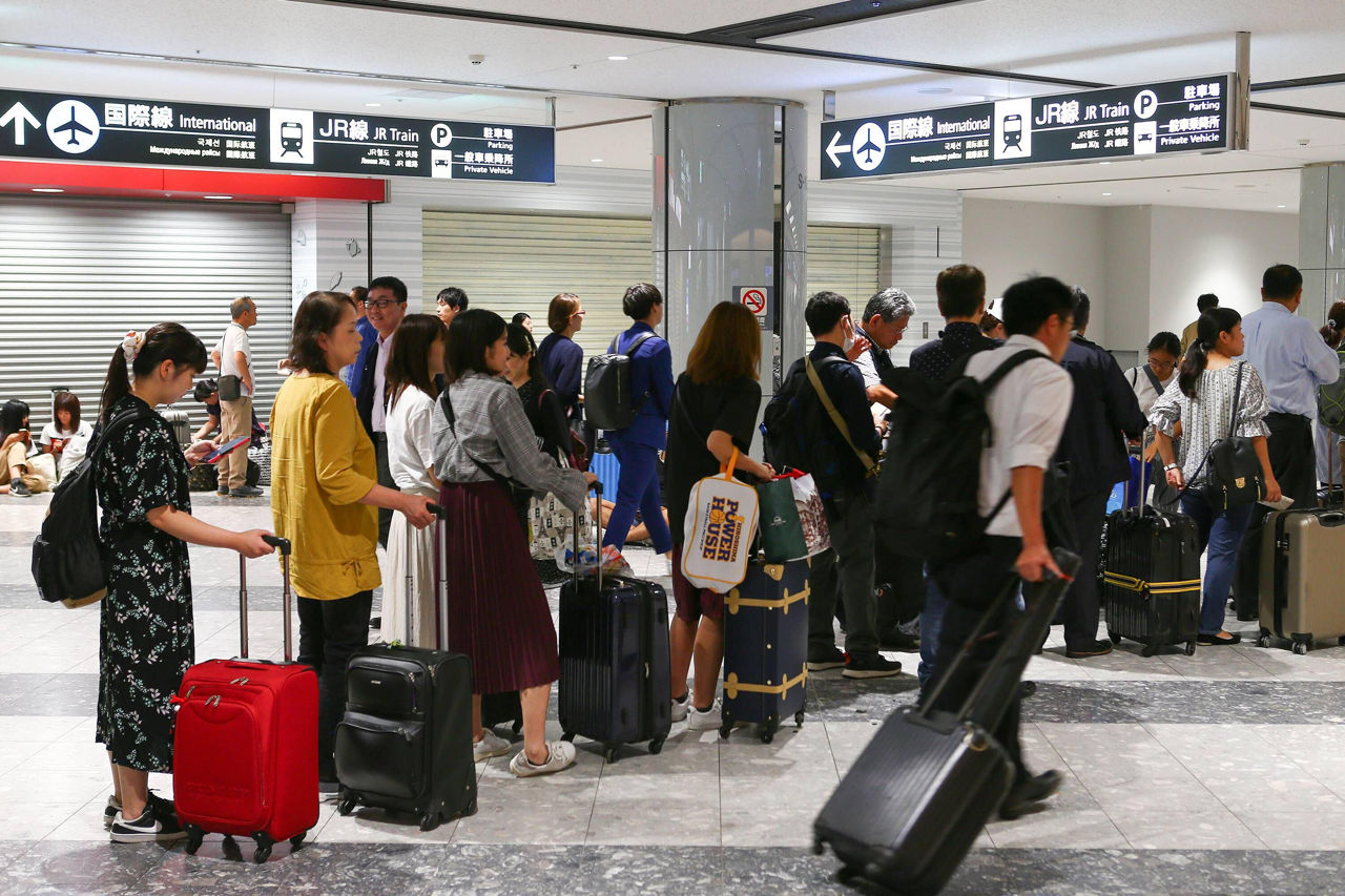 36 de zboruri, anulate pe un aeroport din Japonia din cauza unui foarfece pierdut.