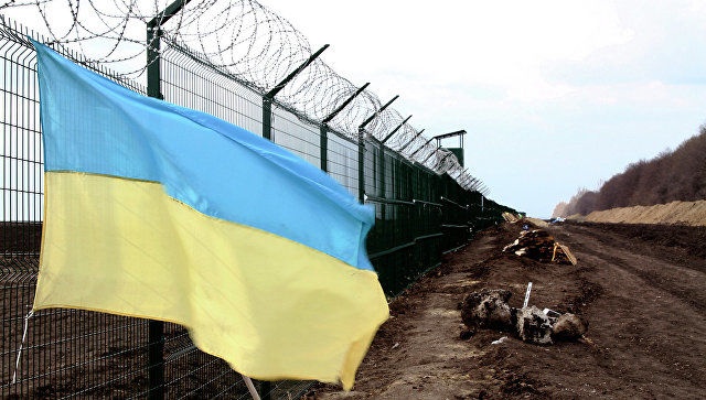Украина начала строить стену в Луганской области.