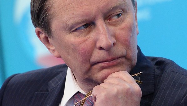 По его мнению, было бы хорошо, если бы кто-то провел соответствующий исторический экскурс перед членами конгресса США.