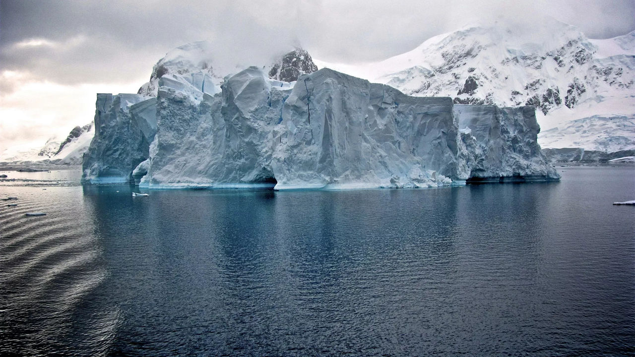 Ghețarul Apocalipsei se topește rapid în Antarctica.