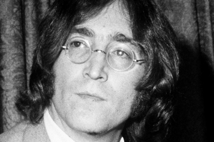 Джон Леннон являлся одним из основателей группы The Beatles.