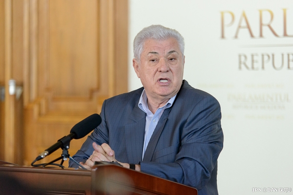 Totodata, acesta considera ca relatiile Moldovei cu UE ar trebui sa se desfasoare in cadrul relatiei UE-CSI, noteaza IPN.