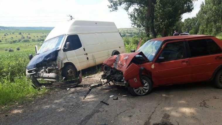 В результате ДТП в Кагуле несколько человек были доставлены с травмами в больницу.