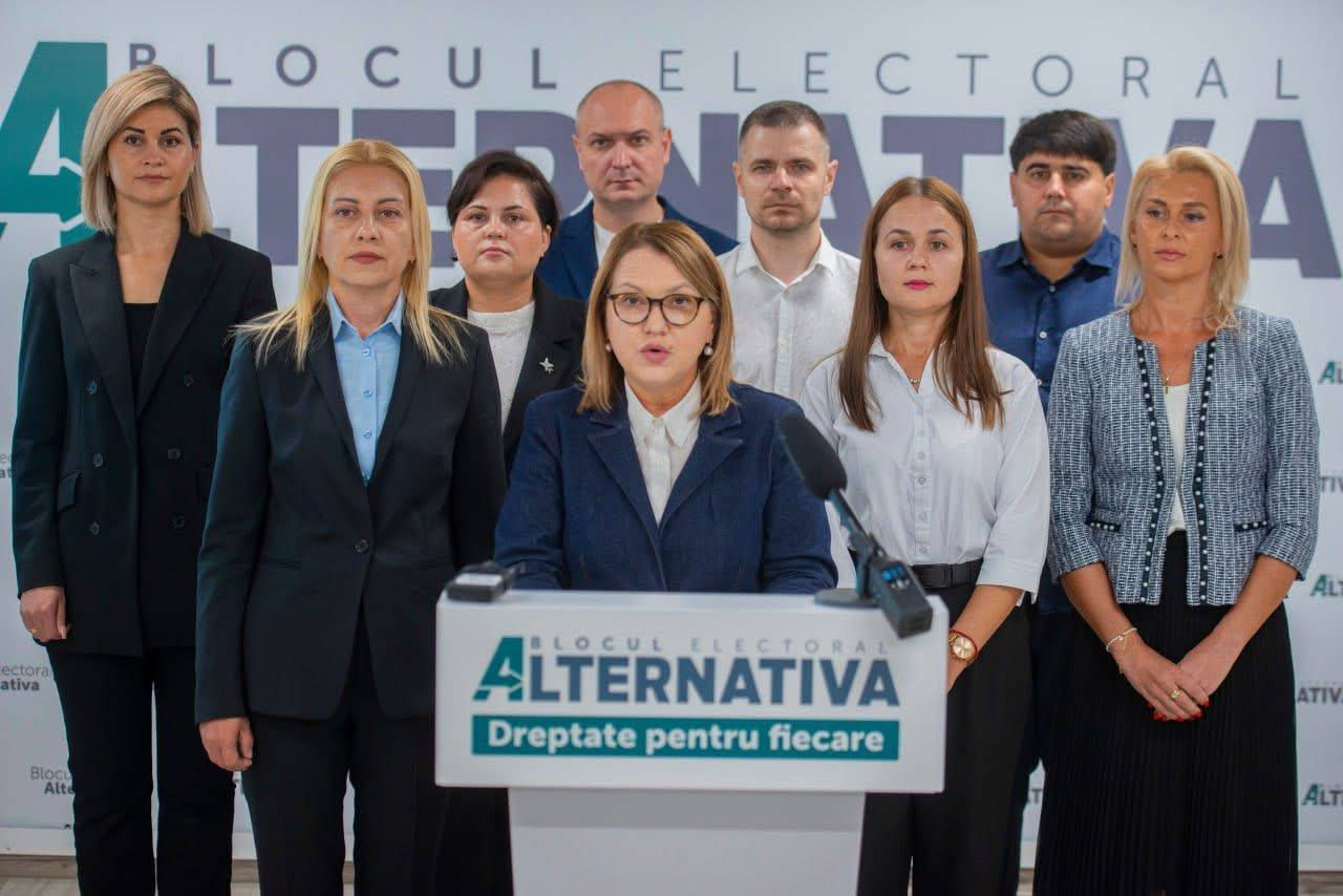 Blocul Alternativa propune moratoriu la închiderea școlilor și instituirea unui avocat al profesorilor.