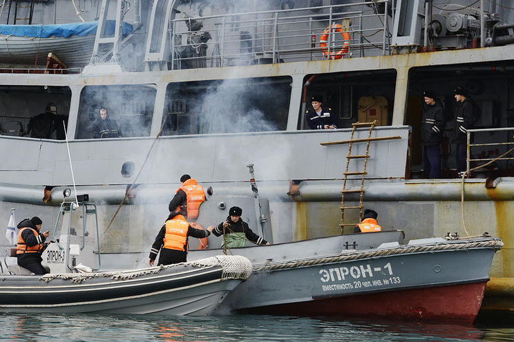 В ходе поисковой операции в Черном море обнаружен второй бортовой самописец упавшего самолета Ту-154.