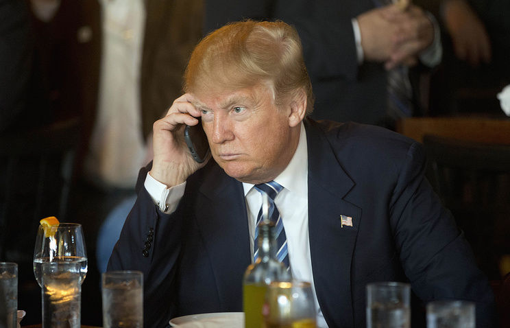 Олланд и Трамп обсудили вопросы внешней политики США.