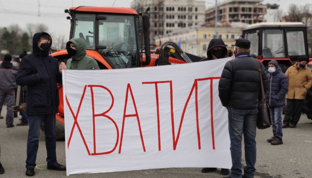 Додон: Потеря рынка РФ для молдавских фермеров спровоцирует тысячи увольнений.