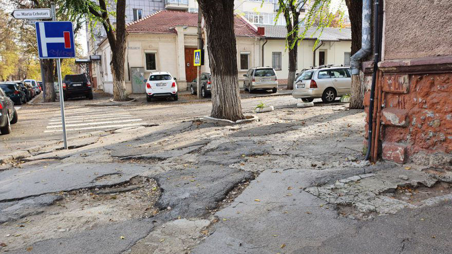 В историческом центре Кишинёва стартует ремонт тротуаров.