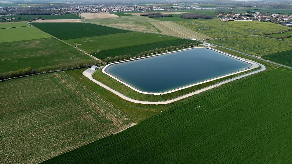 Фермеры против экологов: во Франции идет битва за грунтовые воды.