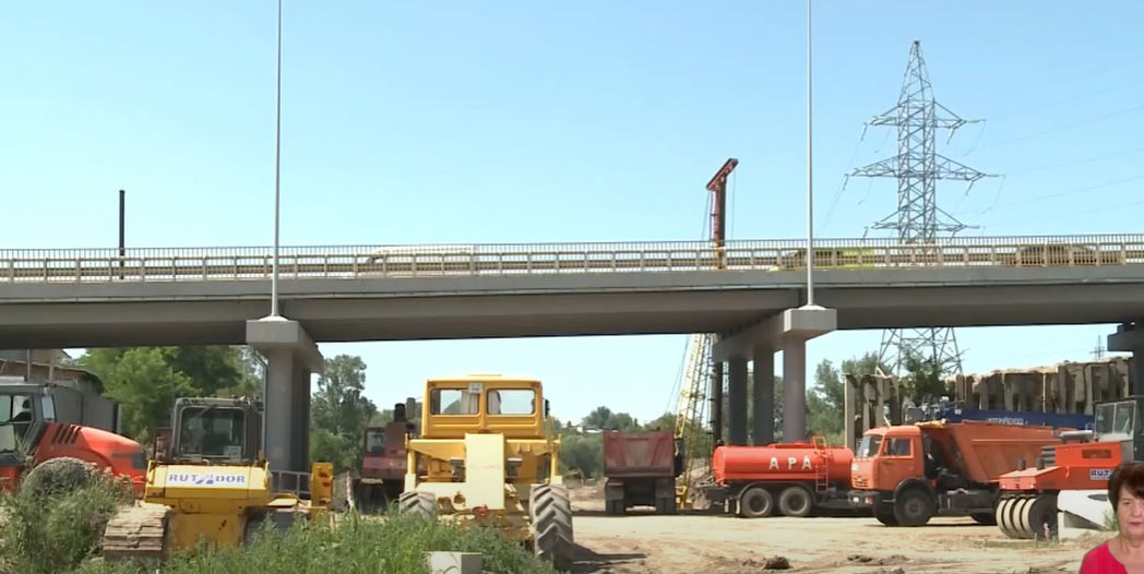 На этой неделе начнутся работы по обустройству гравийного слоя.