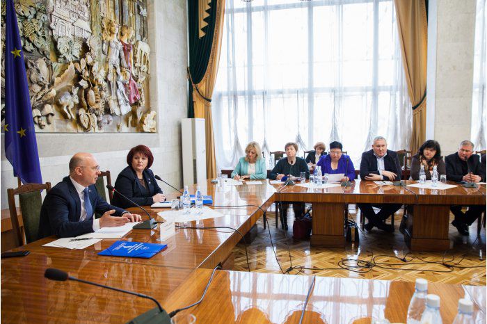 Filip: Problemele se rezolvă prin comunicarea zi de zi