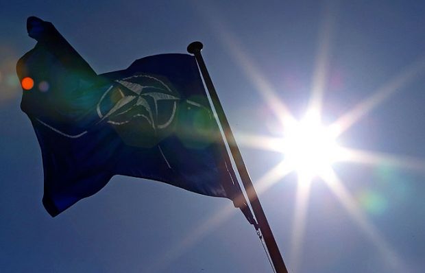 Опрошено 2022 респондента