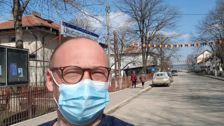 Вторую дозу мужчине введут в том же центре через два месяца. 