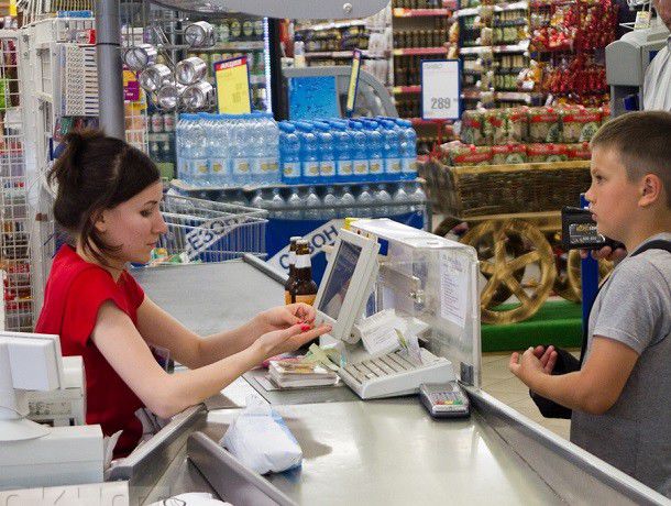 Проект о запрете продажи алкоголя людям до 21 года рассмотрит парламент.