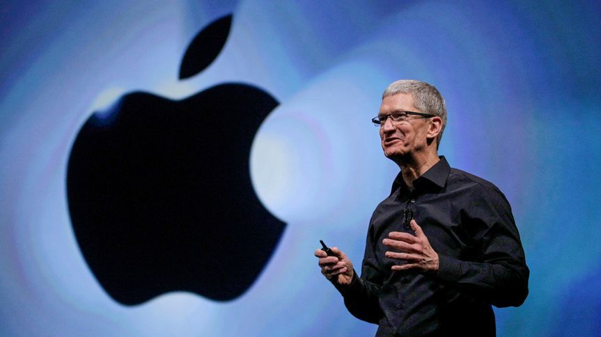 Apple сообщила об историческом рекорде по выручке за отчетный квартал.