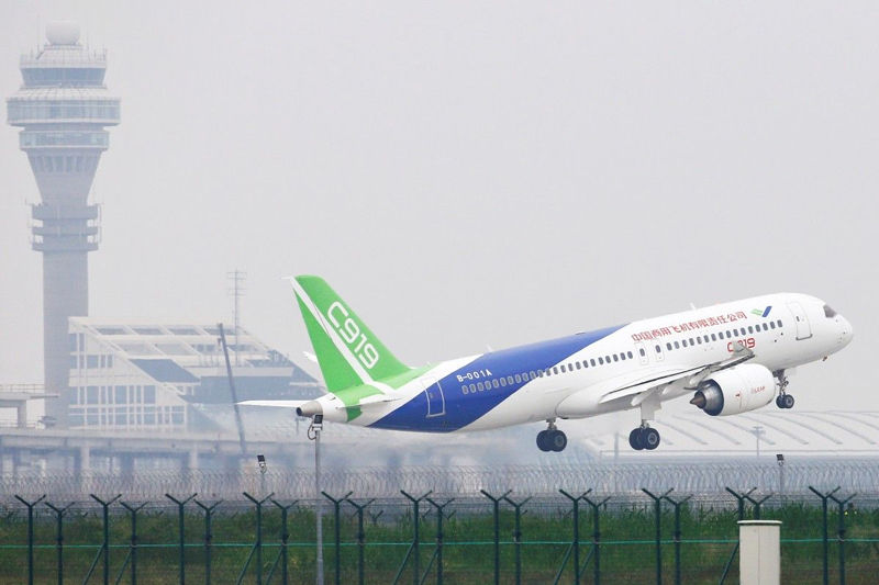 Китайский самолет C919 полностью завершил летные испытания.