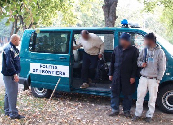 Zeci de imigranți care au intrat ilegal pe teritoriul județului Iași au fost prinși în apropierea graniței cu Republica Moldova.