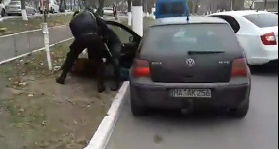 Шесть человек были задержаны за преступления, совершенные 10 лет назад.