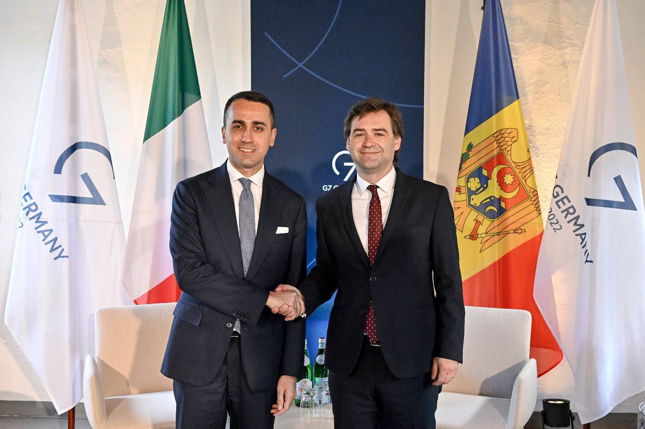 Попеску обсудил с итальянским коллегой сотрудничество в сфере энергетики.