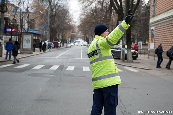 Sute de polițiști vor fi mobilizați pentru a asigura ordinea publică de sărbătorile pascale.