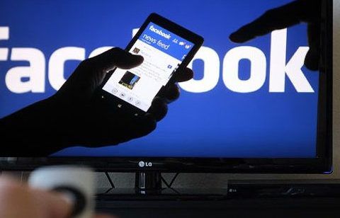 Facebook te spionează chiar şi atunci când nu foloseşti aplicaţia. 