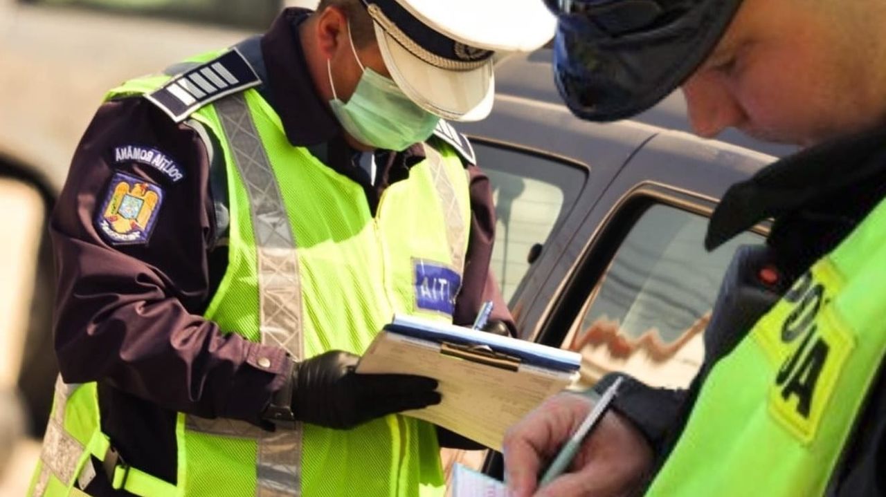 В Румынии три врача с COVID сбежали из больницы, их ищет полиция.