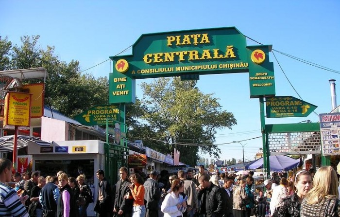 Perchezițiile au început cu circa 30 de minute în urmă”, a precizat Starinschi.