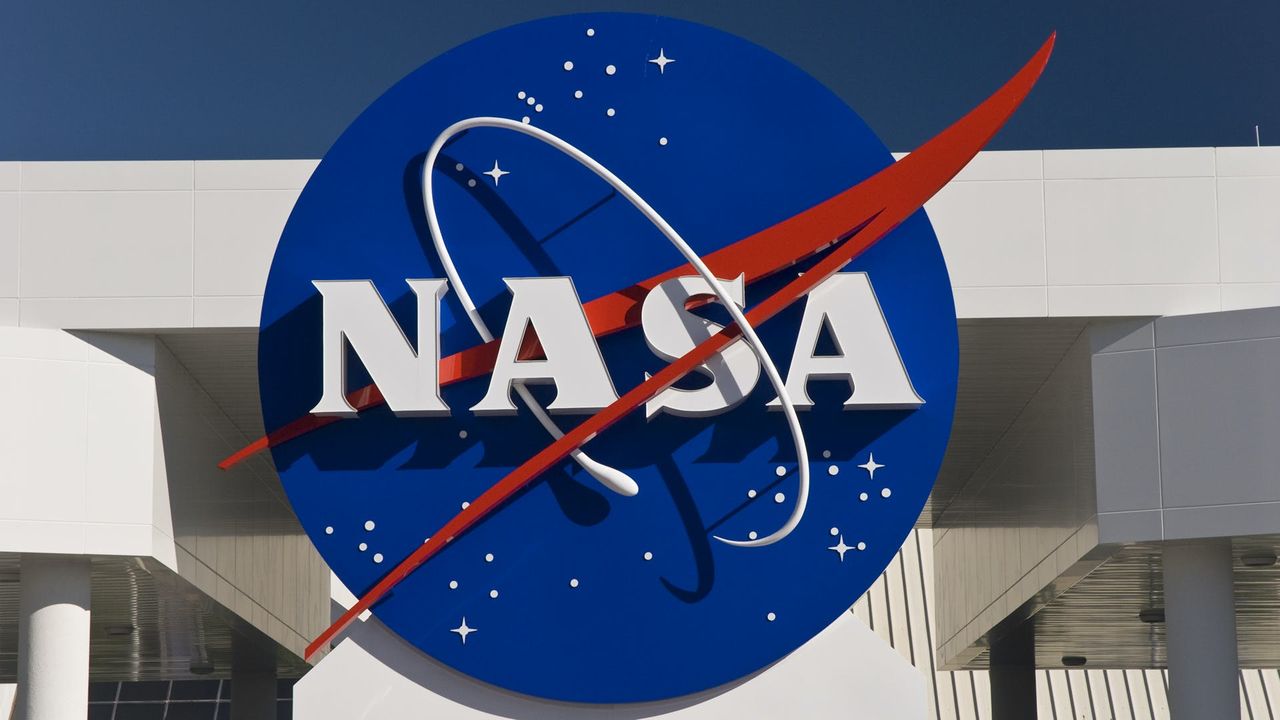 В NASA заявили о космической гонке с Китаем.