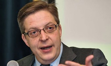 Тапиола призвал молдавские власти "активнее внедрять реформы и не забывать о том, что люди иногда движутся быстрее, чем их лидеры".