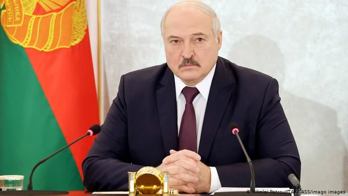 Лукашенко подпишет декрет о переходе власти к Совбезу в случае ЧС.