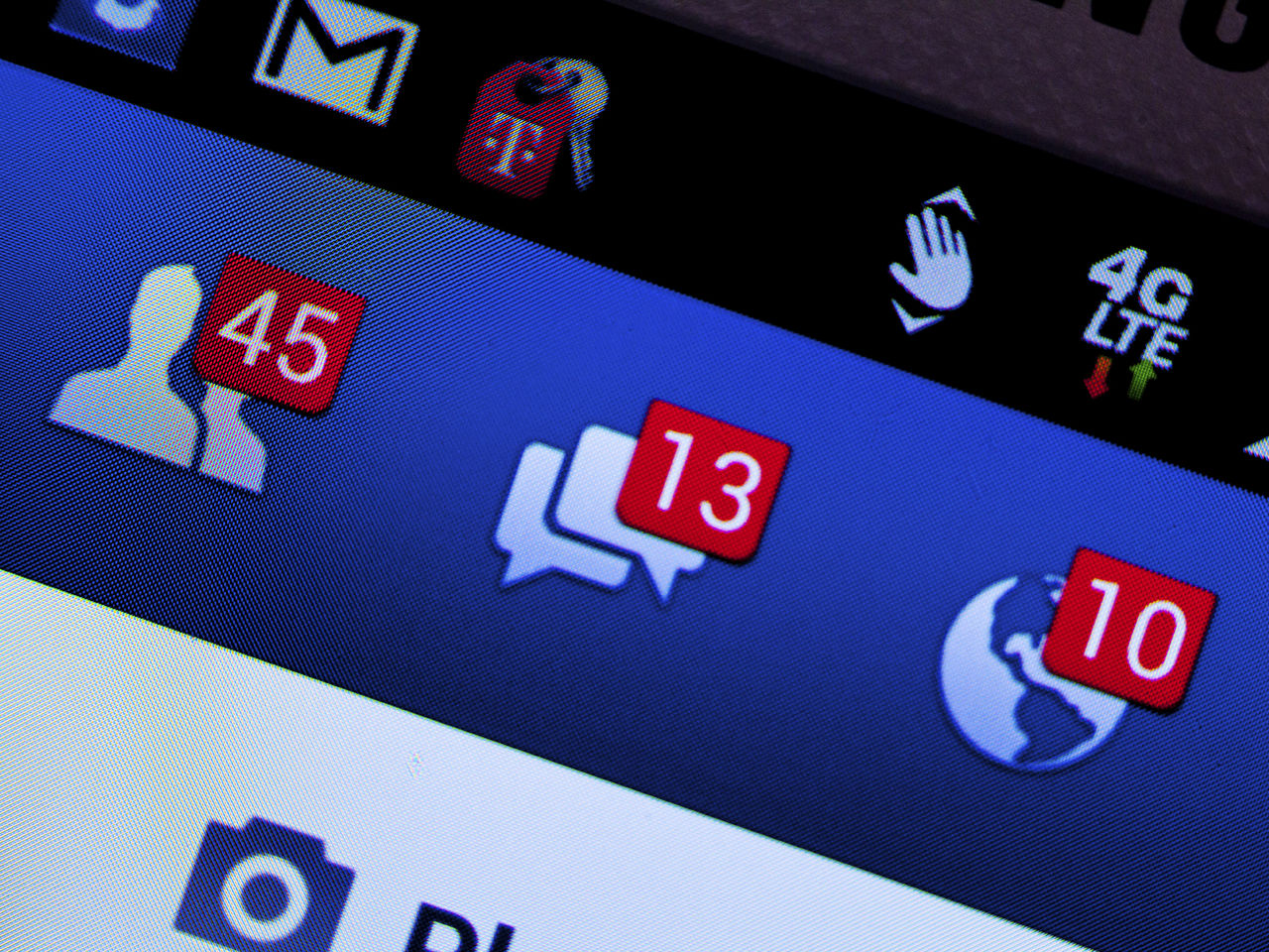 Nu vrei să ştie nimeni că ai citit mesajele primite pe Facebook? Acum este posibil!