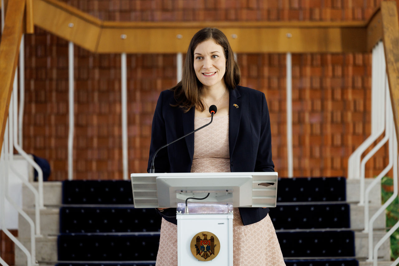 Șefa Biroului de legătură: NATO va continua cooperarea cu Moldova respectând neutralitatea.
