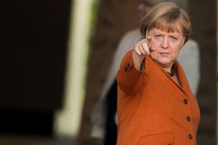 Cancelarul german Angela Merkel a anunțat că nu va veni la la parada de nouă mai din acest an. Foto: milanrefugees.wordpress.com