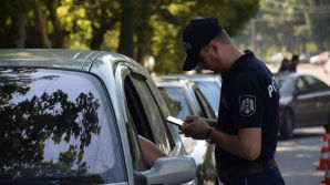 Agenţii de patrulare, lăudaţi de internauţi. 