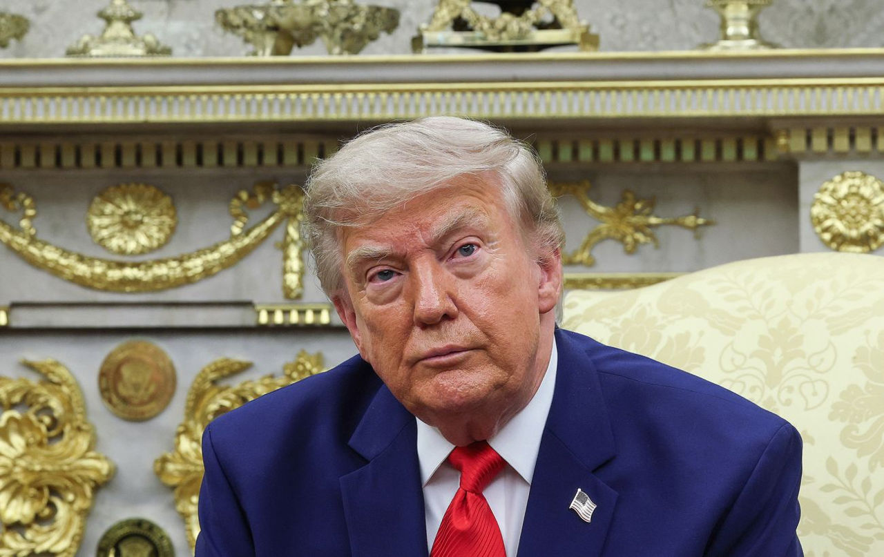 Трамп просил Google переименовать Атлантический океан в свою честь, но ему отказали.