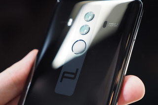 Huawei ar putea anunţa şi modelul Mate RS din gama Porsche Design cu sistem triple camera