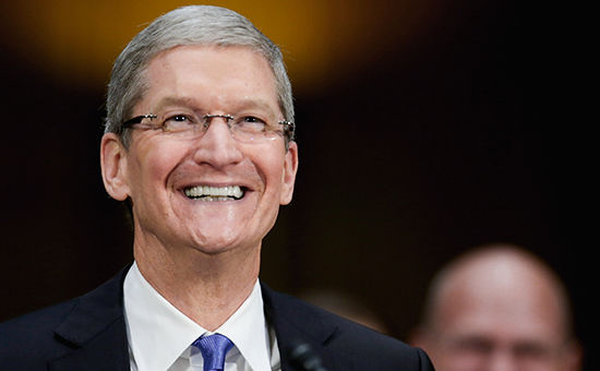 Заработок главы Apple Кука за год вырос на 570%.