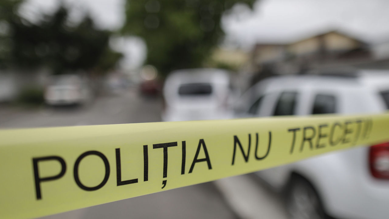 O femeie și-a găsit fiica spânzurată la Bălți.