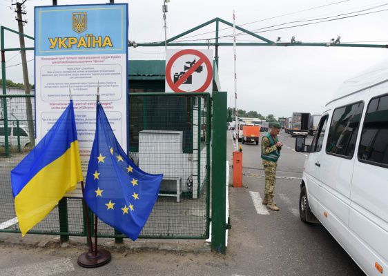 Эксперты приводят несколько показателей, которые наглядно демонстрируют плачевное состояние отрасли. 