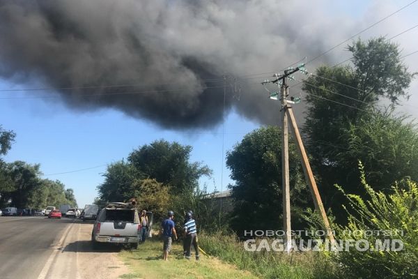 В муниципии Комрат произошел очередной пожар на мебельной фабрике.