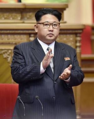 Kim Jong Un a interzis Crăciunul şi i-a pus pe cetățeni să o celebreze pe bunica lui. Foto: ziare.com