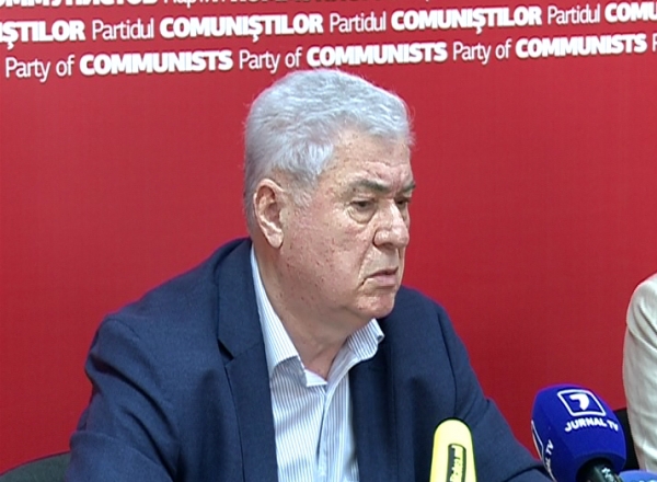 Vladimir Voronin se plange ca cineva incearca sa distruga Partidul Comunistilor inainte de alegeri.