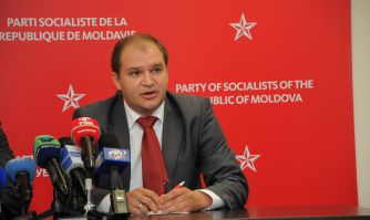 Partidul Socialiștilor din R. Moldova  (PSRM) consideră că, în momentul de față se produce un atac raider asupra Primăriei mun. Chișinău.