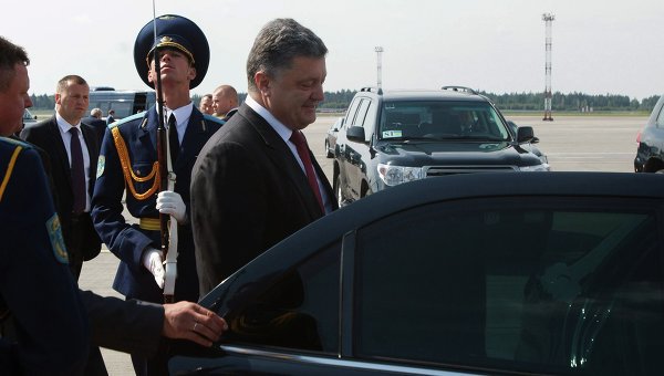 Ожидается, что Порошенко проведет в Минске также переговоры с Путиным, Назарбаевым и Лукашенко.