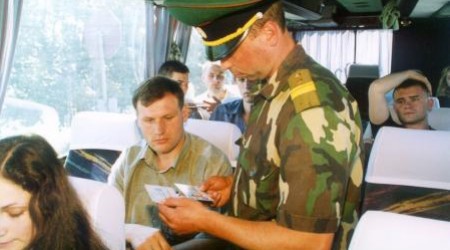 Избитый лозунг отечественных националистов «Чемодан, вокзал, Россия» может повториться с точностью до наоборот.