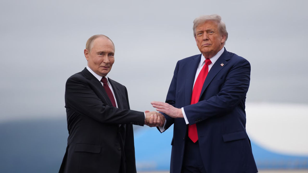 Путин: Саммит с Трампом в Будапеште не отменен, а перенесен.