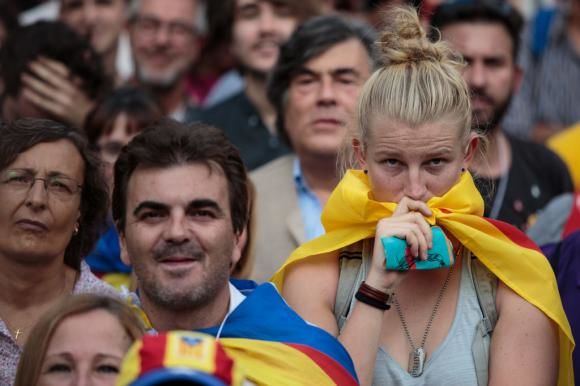 Prima zi de lucru în Catalonia, după ridicarea autonomiei. 