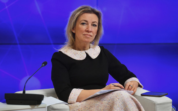 Захарова посоветовала немцам меньше дышать для борьбы с Россией.